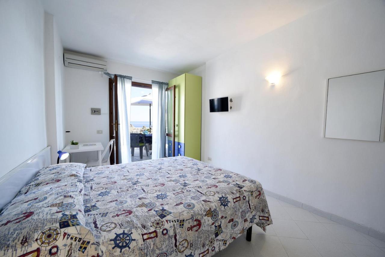 Le Sirene Aparthotel Seccheto Luaran gambar
