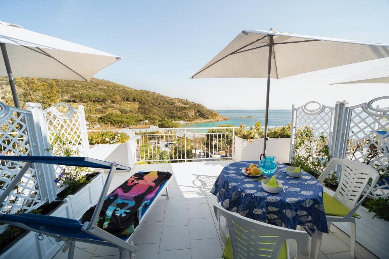 Le Sirene Aparthotel Seccheto Luaran gambar