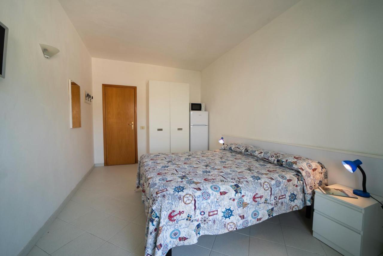 Le Sirene Aparthotel Seccheto Luaran gambar