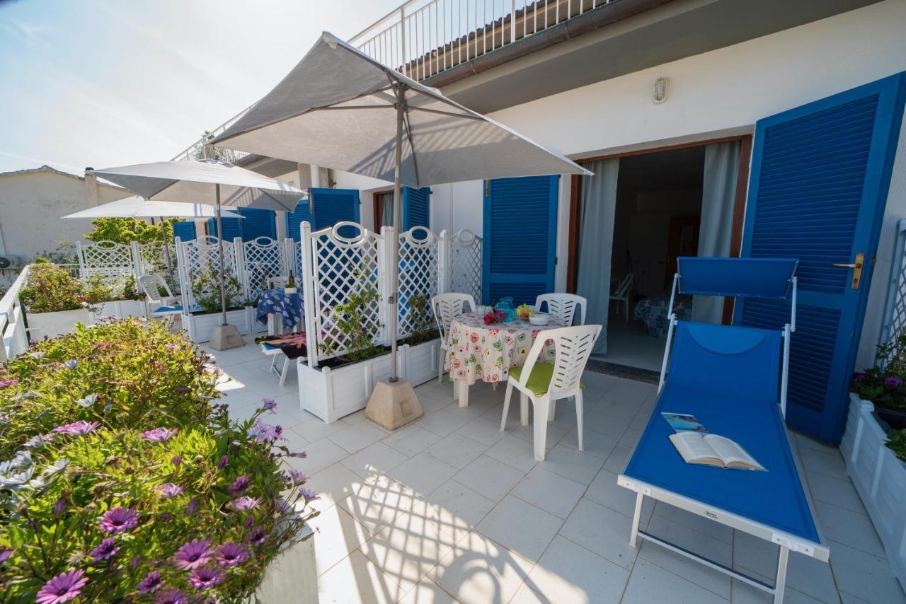 Le Sirene Aparthotel Seccheto Luaran gambar