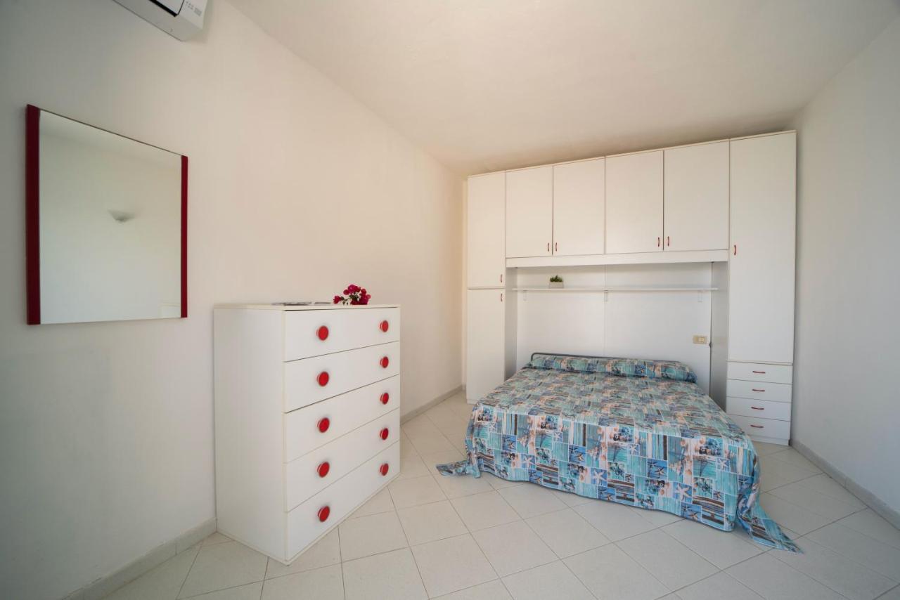 Le Sirene Aparthotel Seccheto Luaran gambar