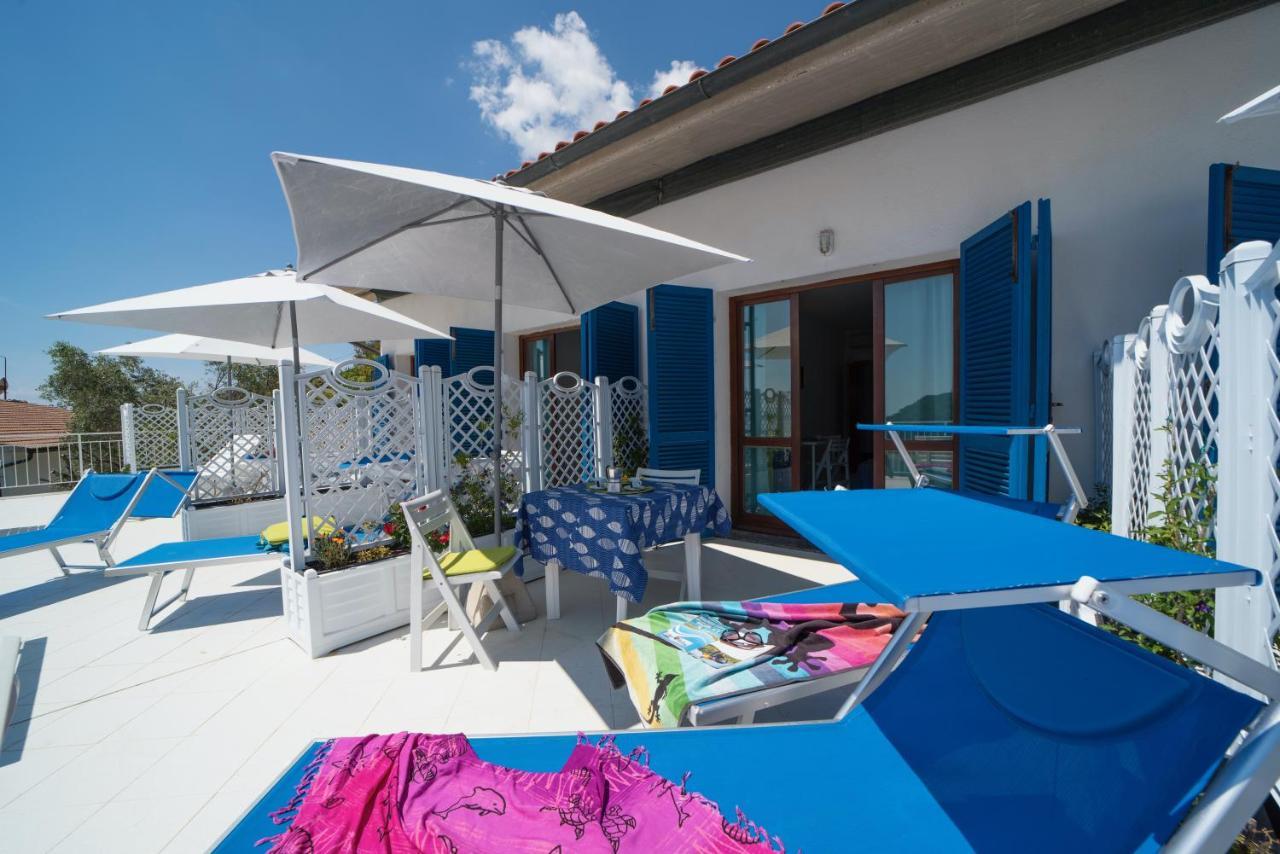 Le Sirene Aparthotel Seccheto Luaran gambar