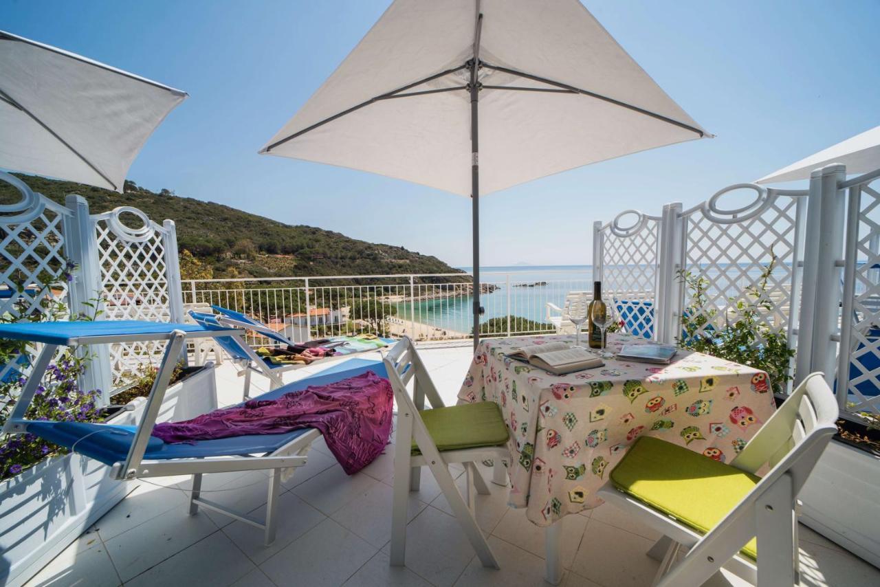 Le Sirene Aparthotel Seccheto Luaran gambar