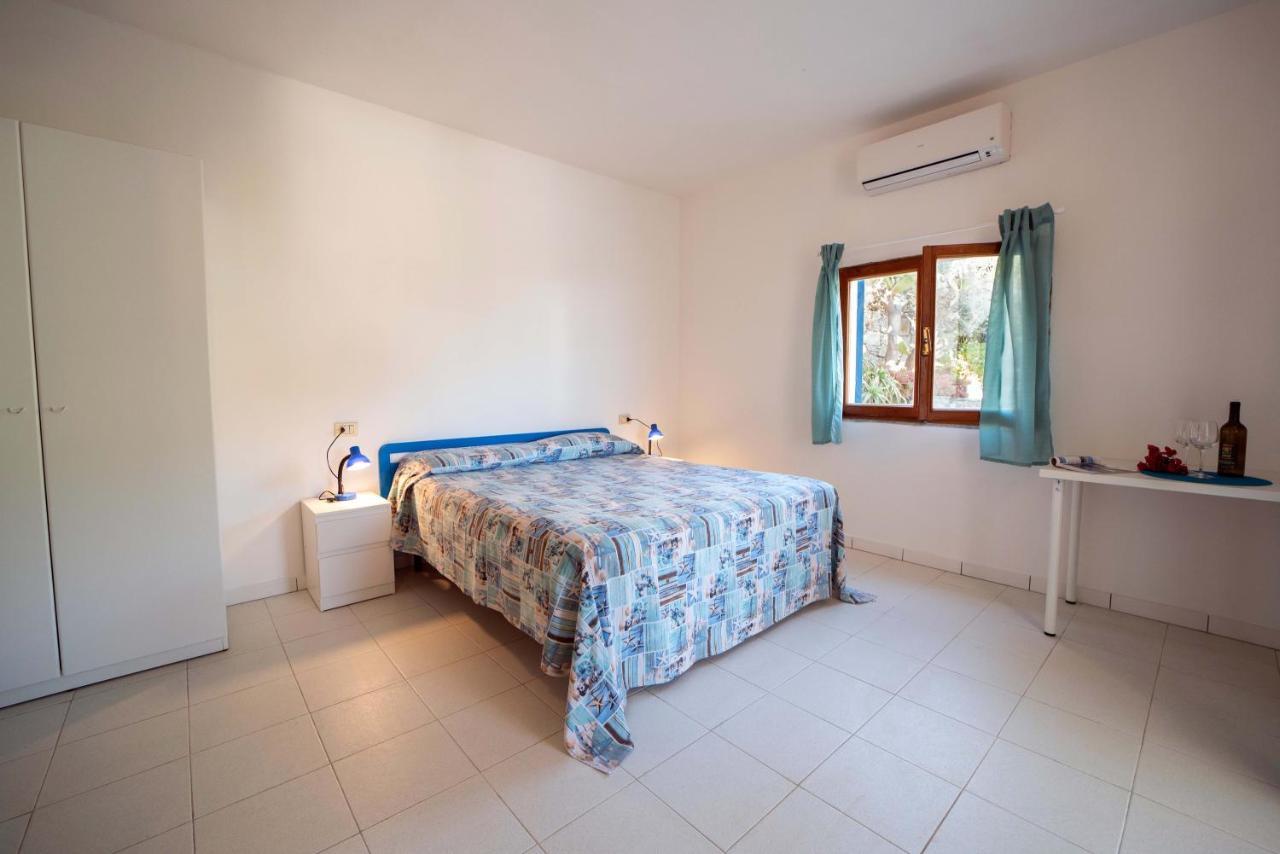 Le Sirene Aparthotel Seccheto Luaran gambar