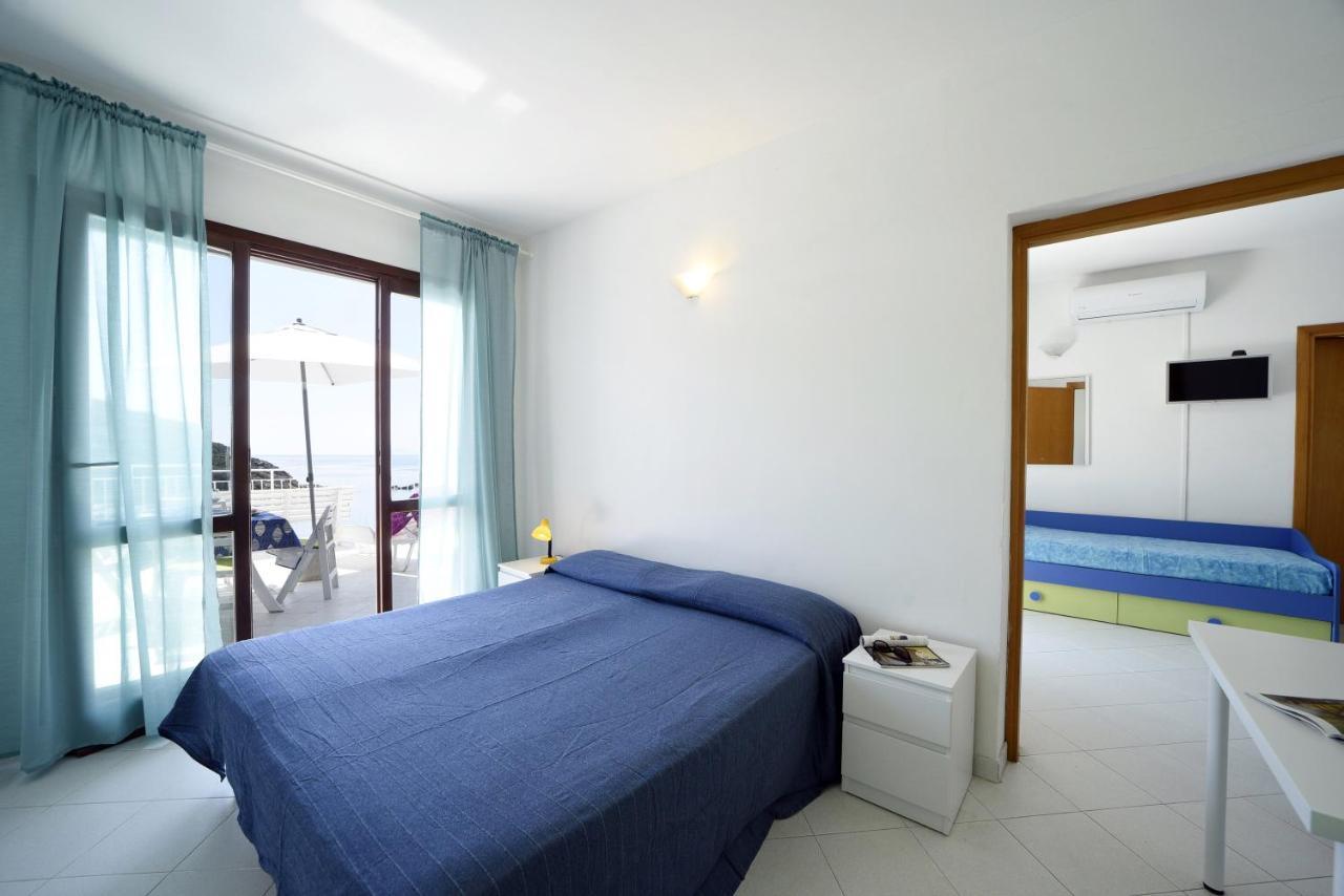 Le Sirene Aparthotel Seccheto Luaran gambar