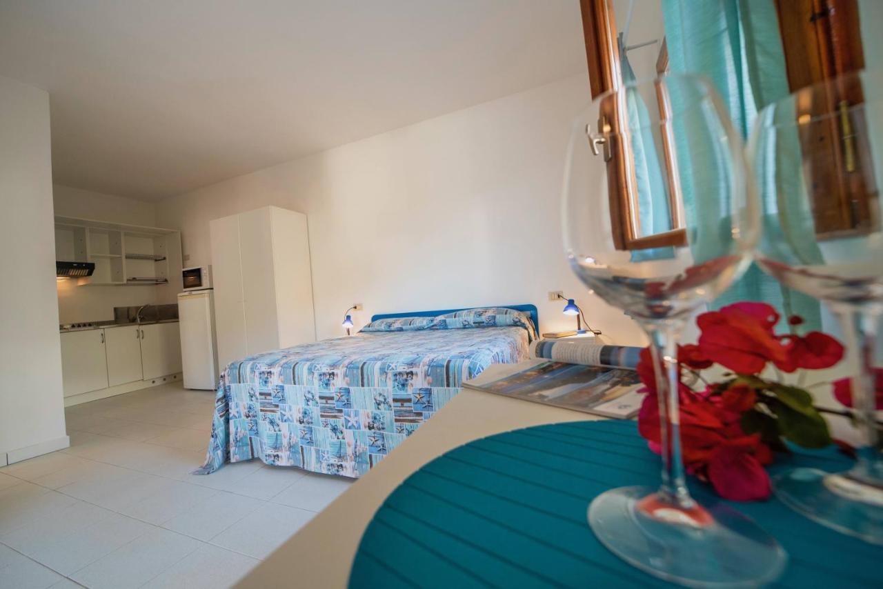 Le Sirene Aparthotel Seccheto Luaran gambar