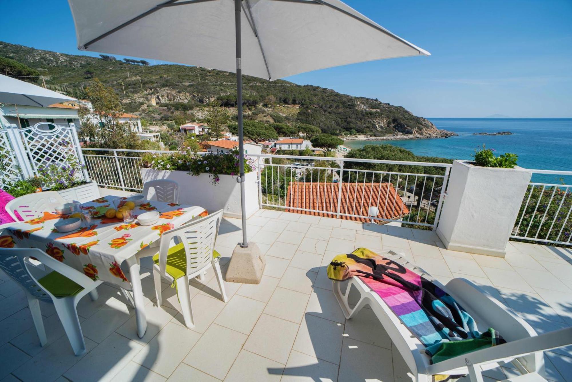 Le Sirene Aparthotel Seccheto Luaran gambar